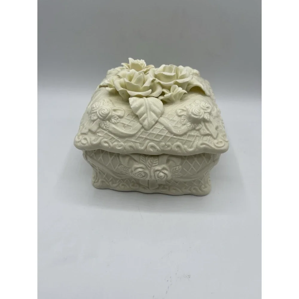 Vintage Ornate Victorian Bisque Keepsake Trinket Box Detailed
